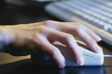 University dean accidentally hits the ‘reply all’ button