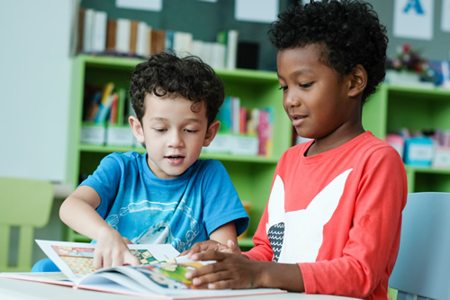 Study finds that children with poor academic and kindergarten readiness are nine to 10 times more likely to have low reading scores 18 months later.
