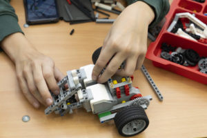 Looking to reinvigorate students' motivation and engagement in learning? STEAM is the answer. Like these LEGO robotics.