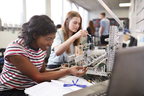 Amid the pandemic, calls for justice, and economic crisis, 100Kin10 examines how to make high school STEM learning more equitable