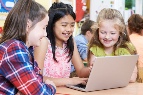 Today’s tech-savvy students and teachers expect to be able to communicate in collaborative environments, and interactive technologies meet that expectation