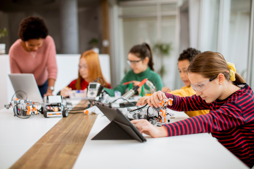 Why girls need more STEM role models