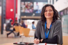 Using online modules to strengthen teacher leadership programs