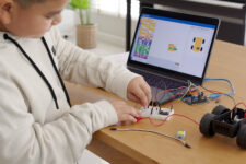 4 ways to build engineering into your curriculum